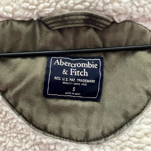 Abercrombie & Fitch Sherpa Lined Hooded Utility Coat Parka Size Small - Picture 11 of 16